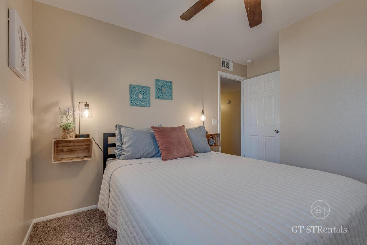 A Wave From It All - Pet & Family Friendly With Beautiful Views! * Lake Havasu City