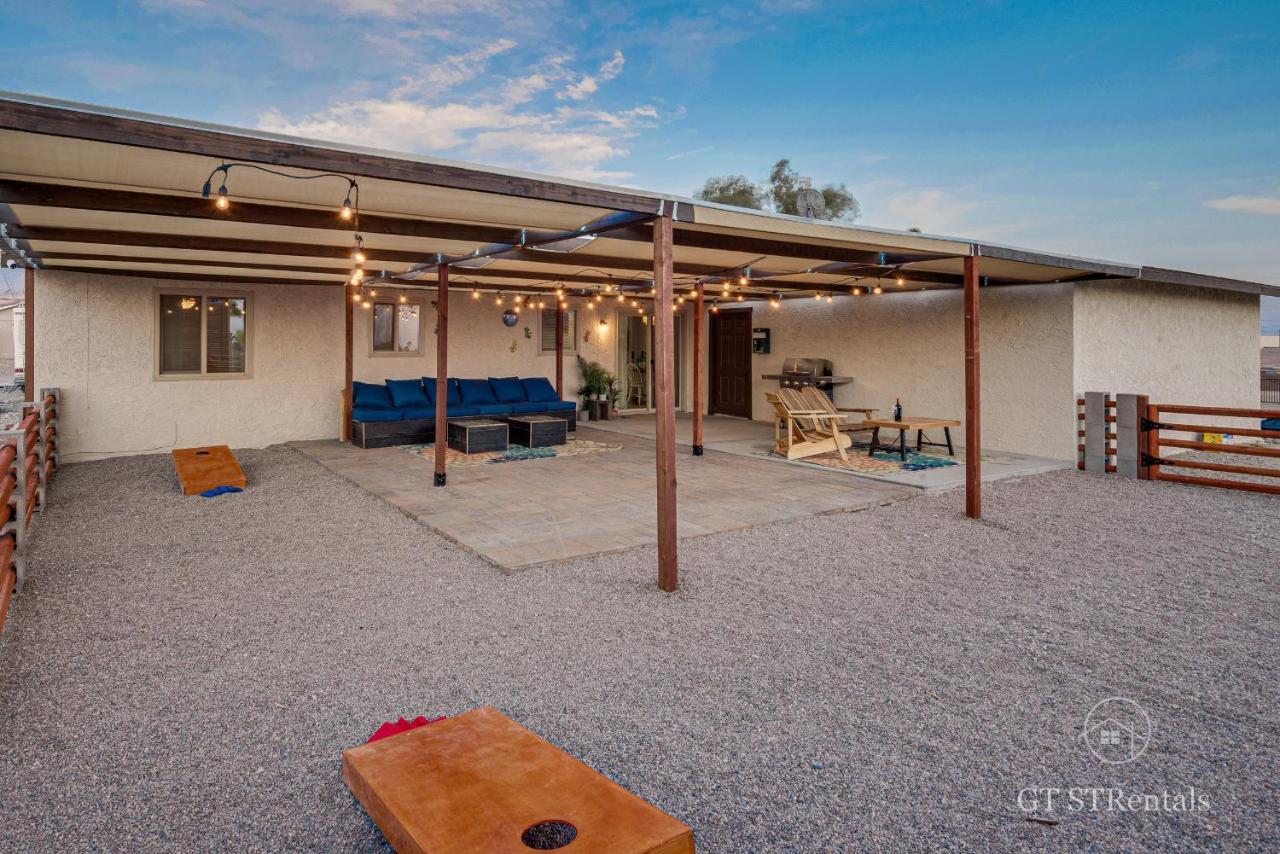 A Wave From It All - Pet & Family Friendly With Beautiful Views!