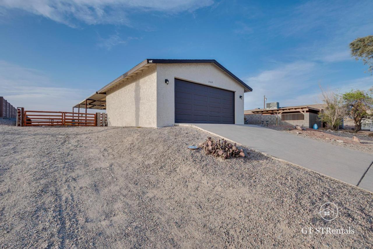A Wave From It All - Pet & Family Friendly With Beautiful Views! Holiday home Lake Havasu City