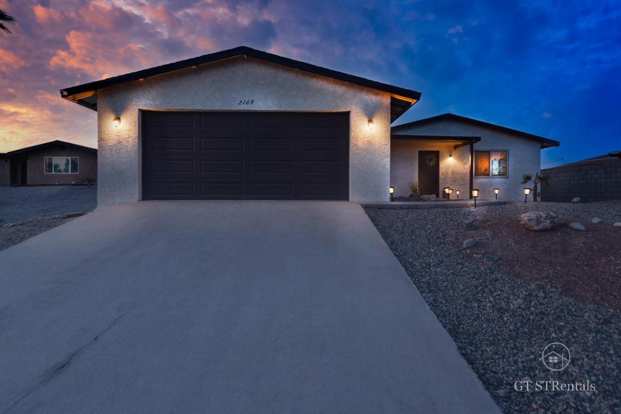 A Wave From It All - Pet & Family Friendly With Beautiful Views! Holiday home Lake Havasu City