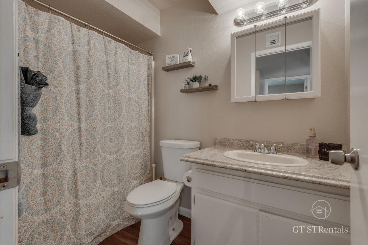 A Wave From It All - Pet & Family Friendly With Beautiful Views! Lake Havasu City