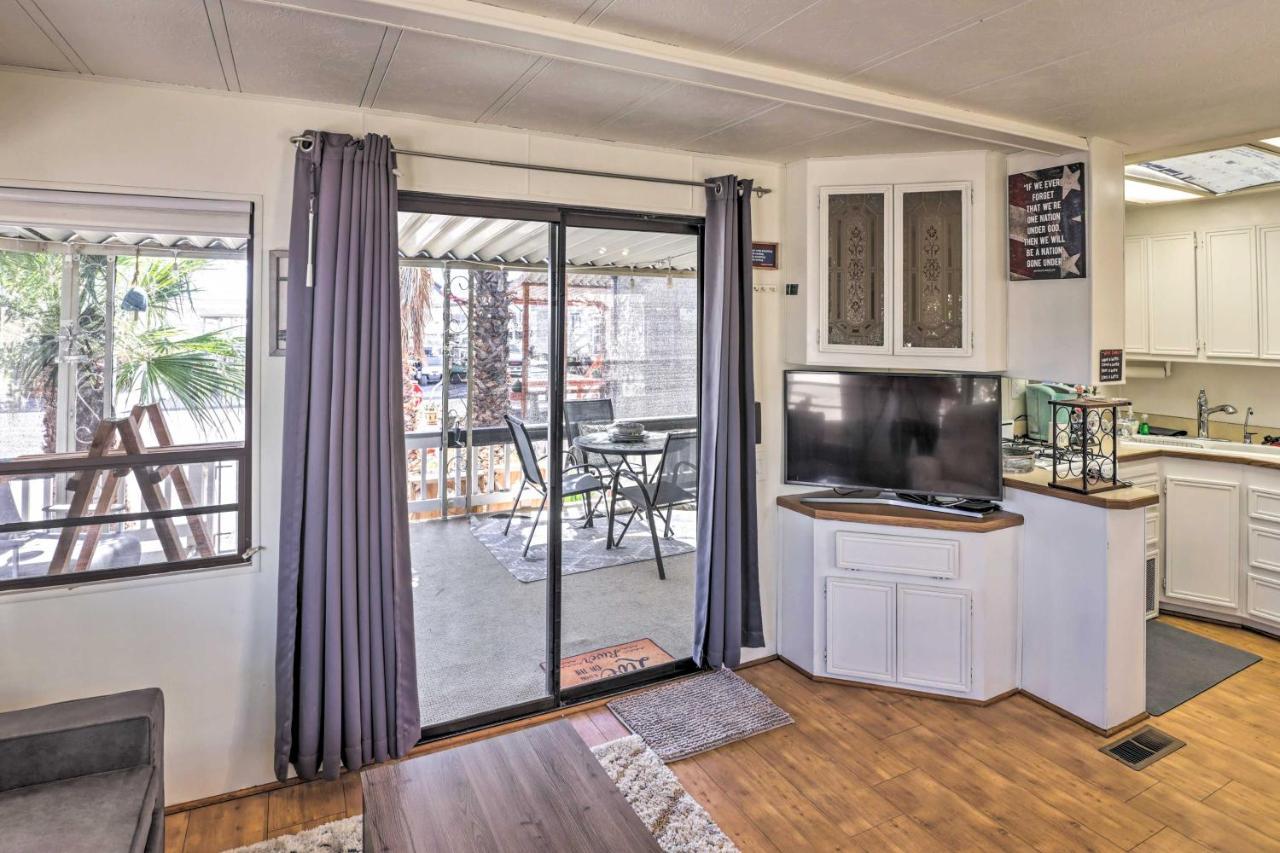 Cozy Havasu With Dock And Access!