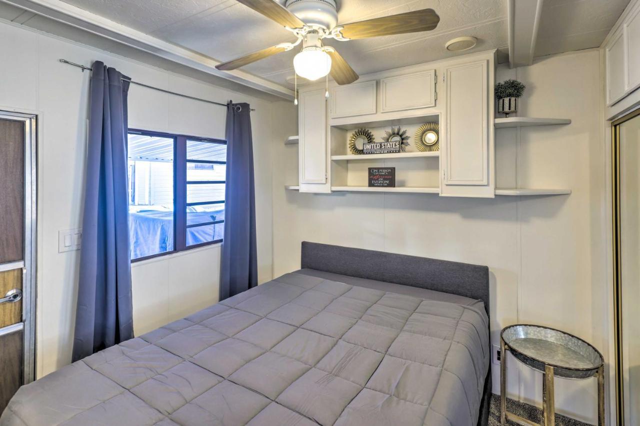 Cozy Havasu With Dock And Access! Holiday home