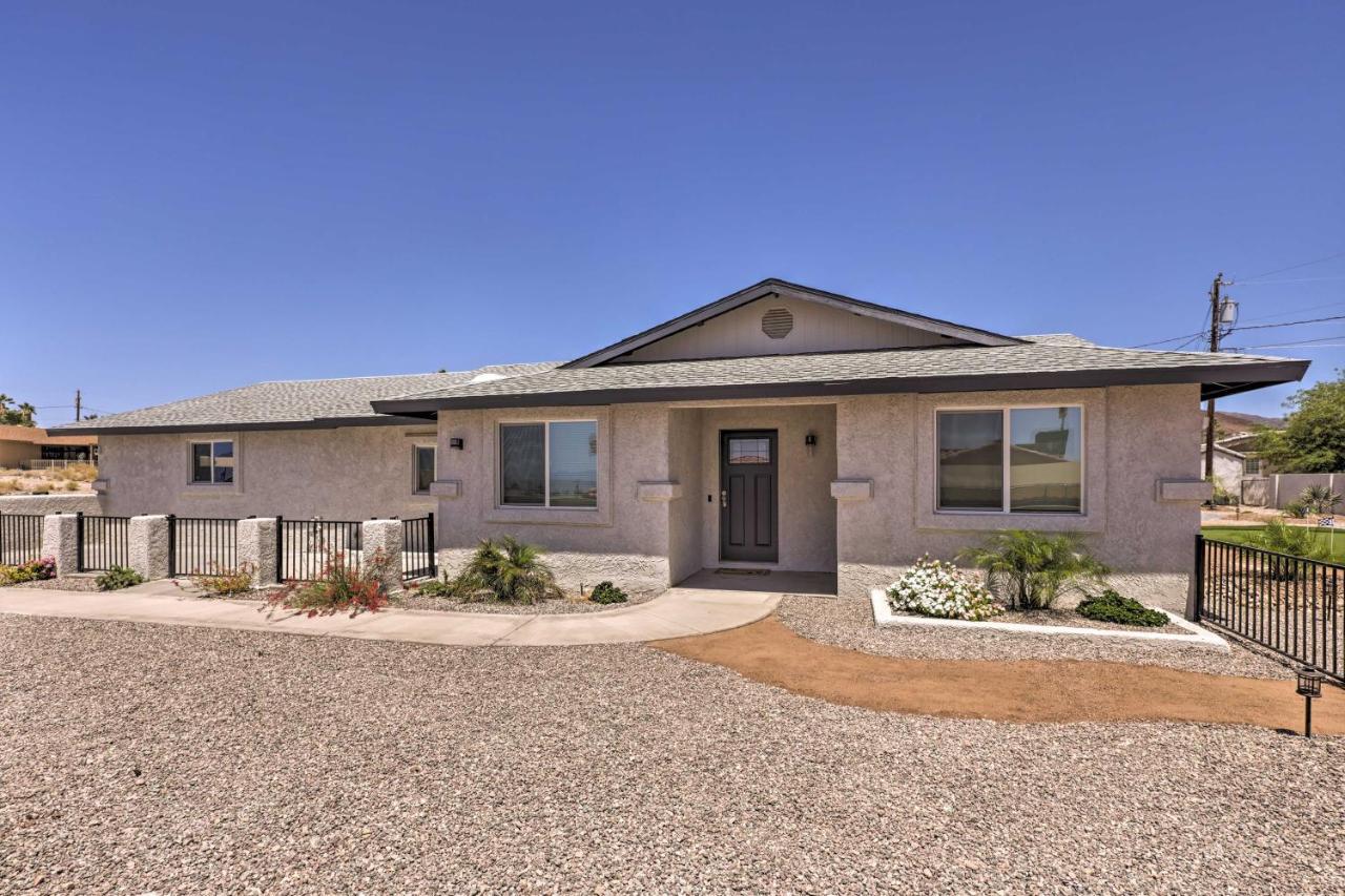 Havasu Putting Green, Pool Access! Holiday home *