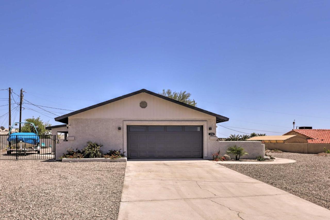 Havasu Putting Green, Pool Access! Holiday home