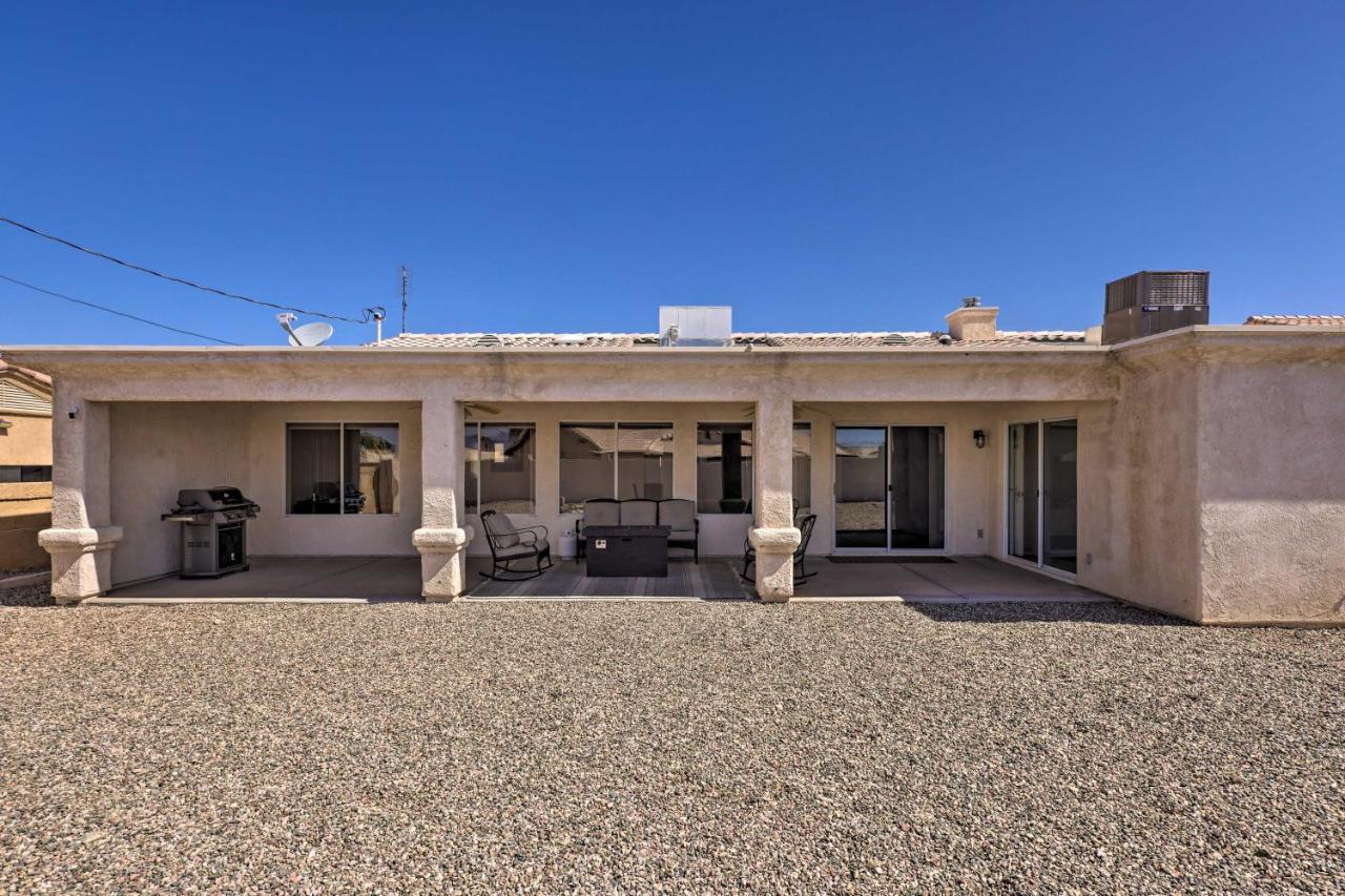 Beautiful Havasu Retreat With Hot Tub, Pet Friendly! Holiday home
