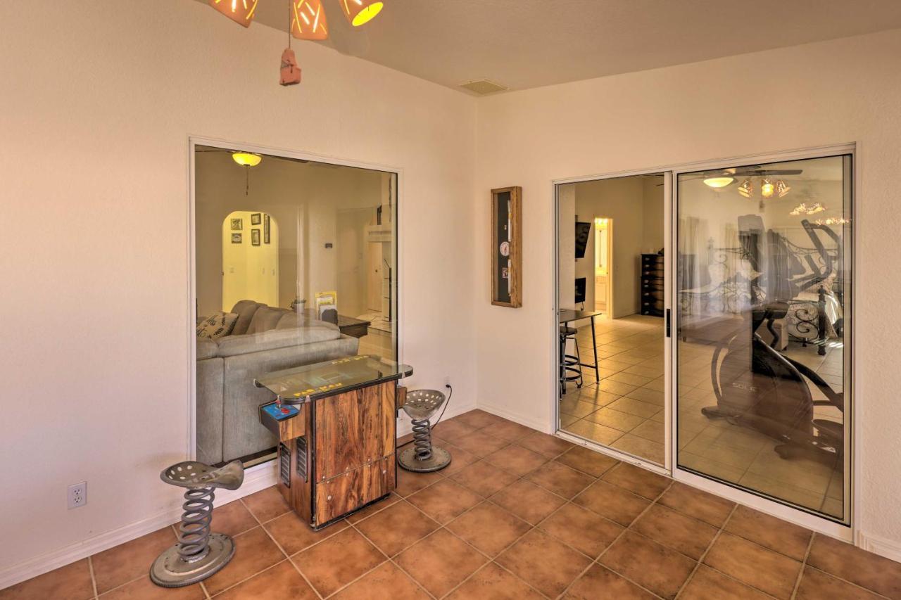 Beautiful Havasu Retreat With Hot Tub, Pet Friendly! Holiday home *