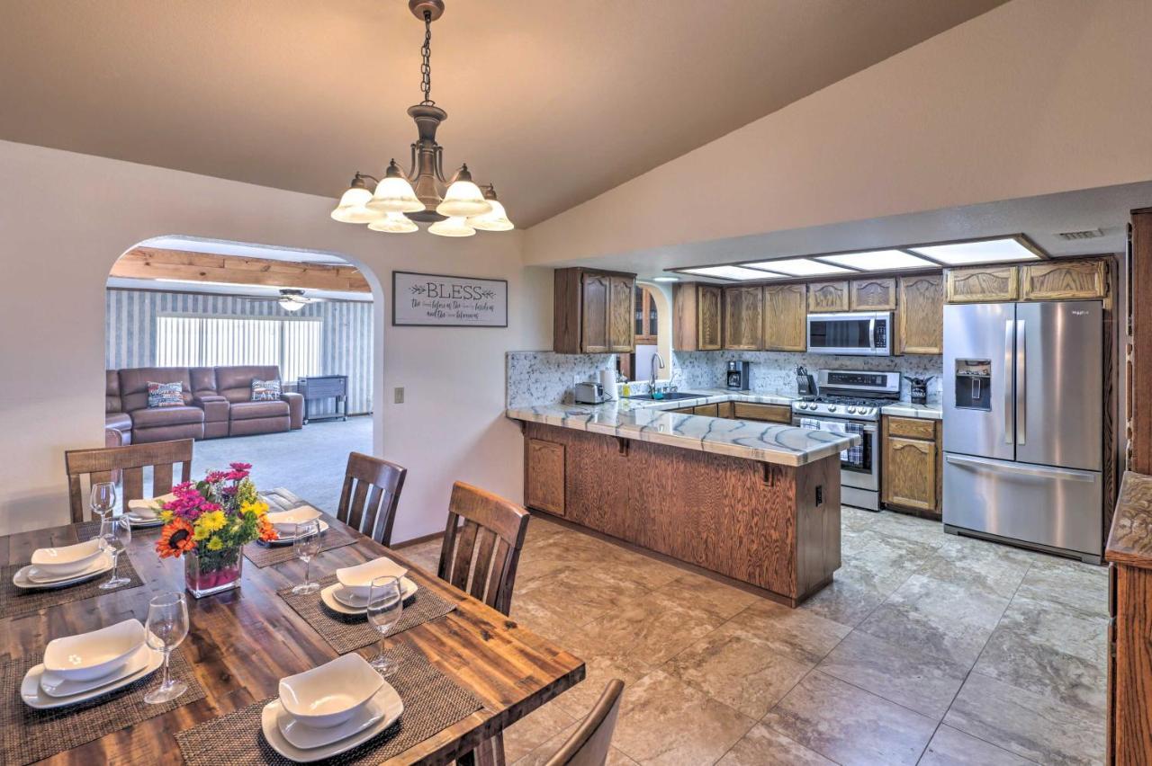 Luxe Havasu Getaway With Private Pool Holiday home *