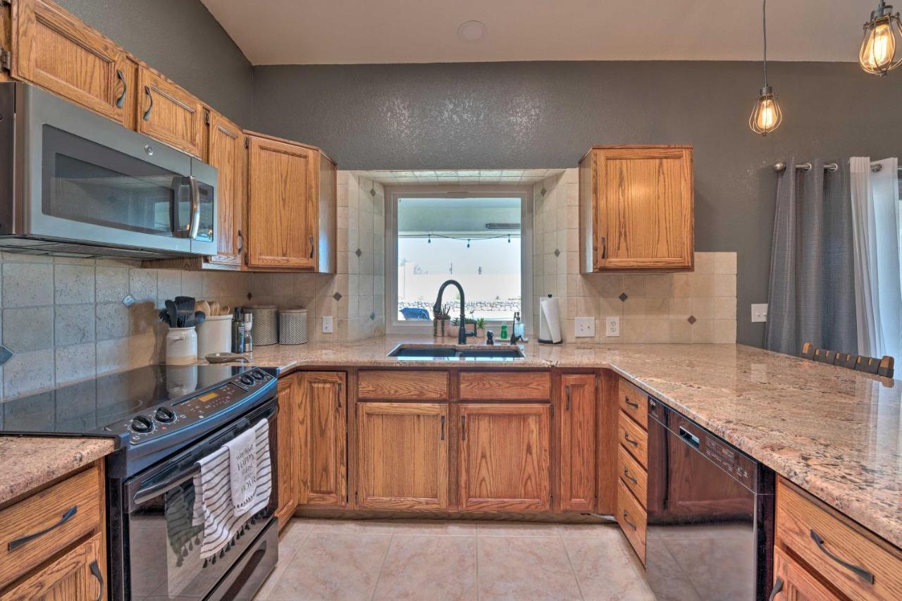 Holiday home Centrally Located Havasu With Private Pool *
