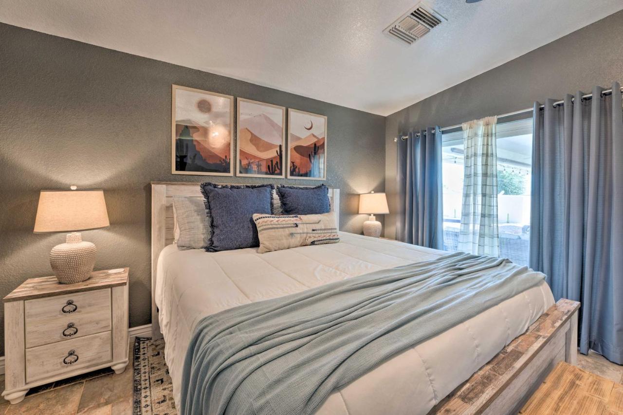Centrally Located Havasu With Private Pool