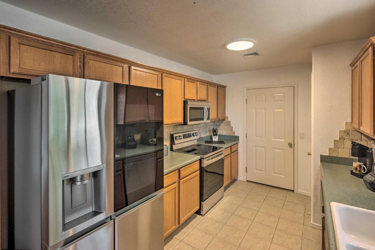 Havasu With Patio About 3 Mi To Holiday home