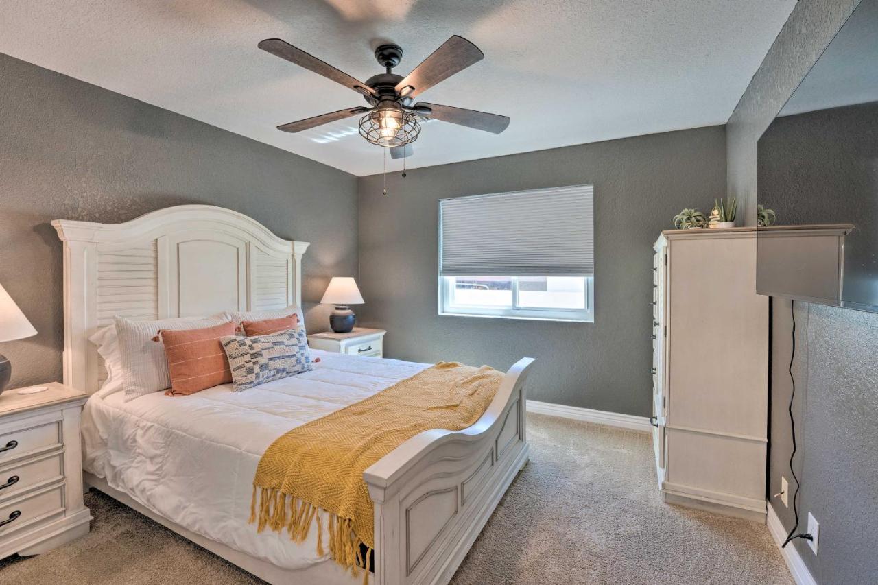 Holiday home Centrally Located Havasu With Private Pool Lake Havasu City