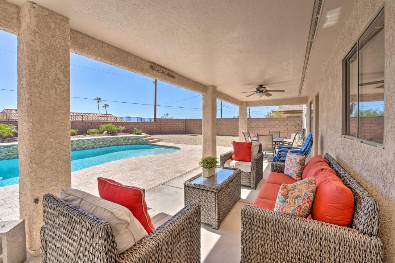 Havasu Gem Pool, And Bikes - 2 Mi To