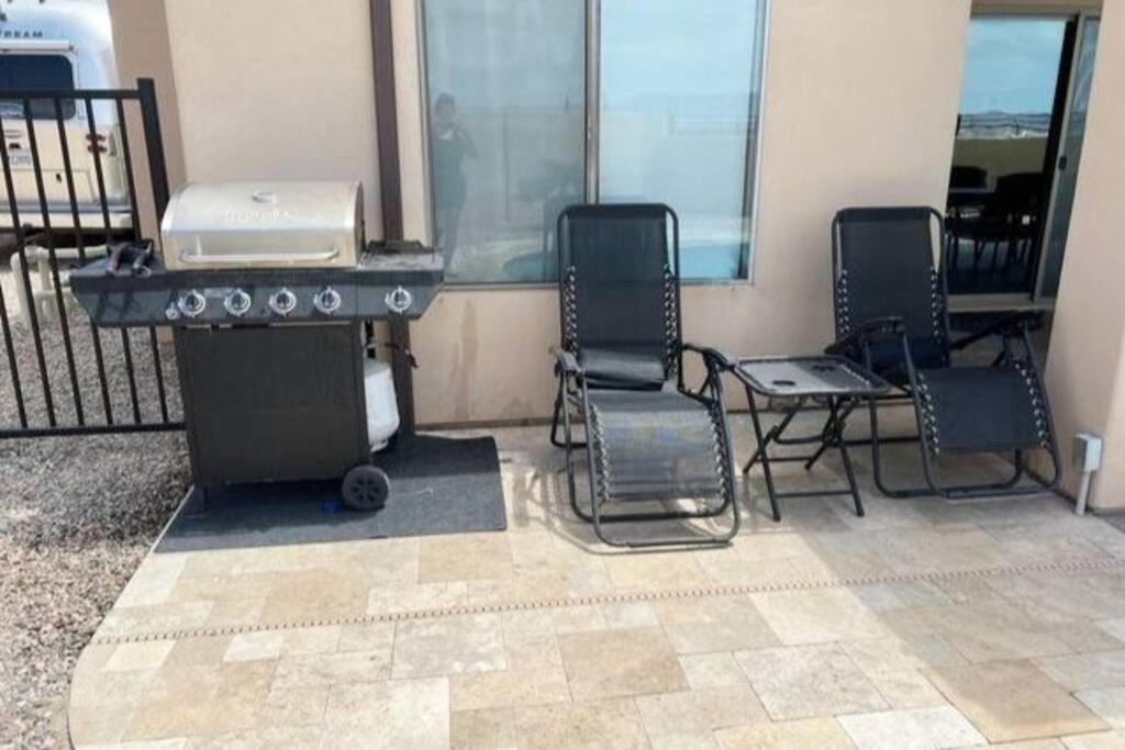 Havasu Retreat! Pool, Spa, Gym & View Lake Havasu City