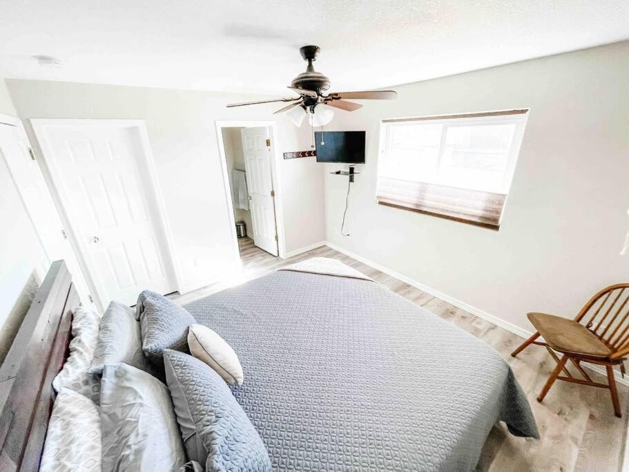 Private View On The Side Of 95! Sleeps 16 *