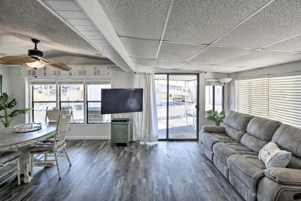 Havasu With Perks, Walk To Holiday home