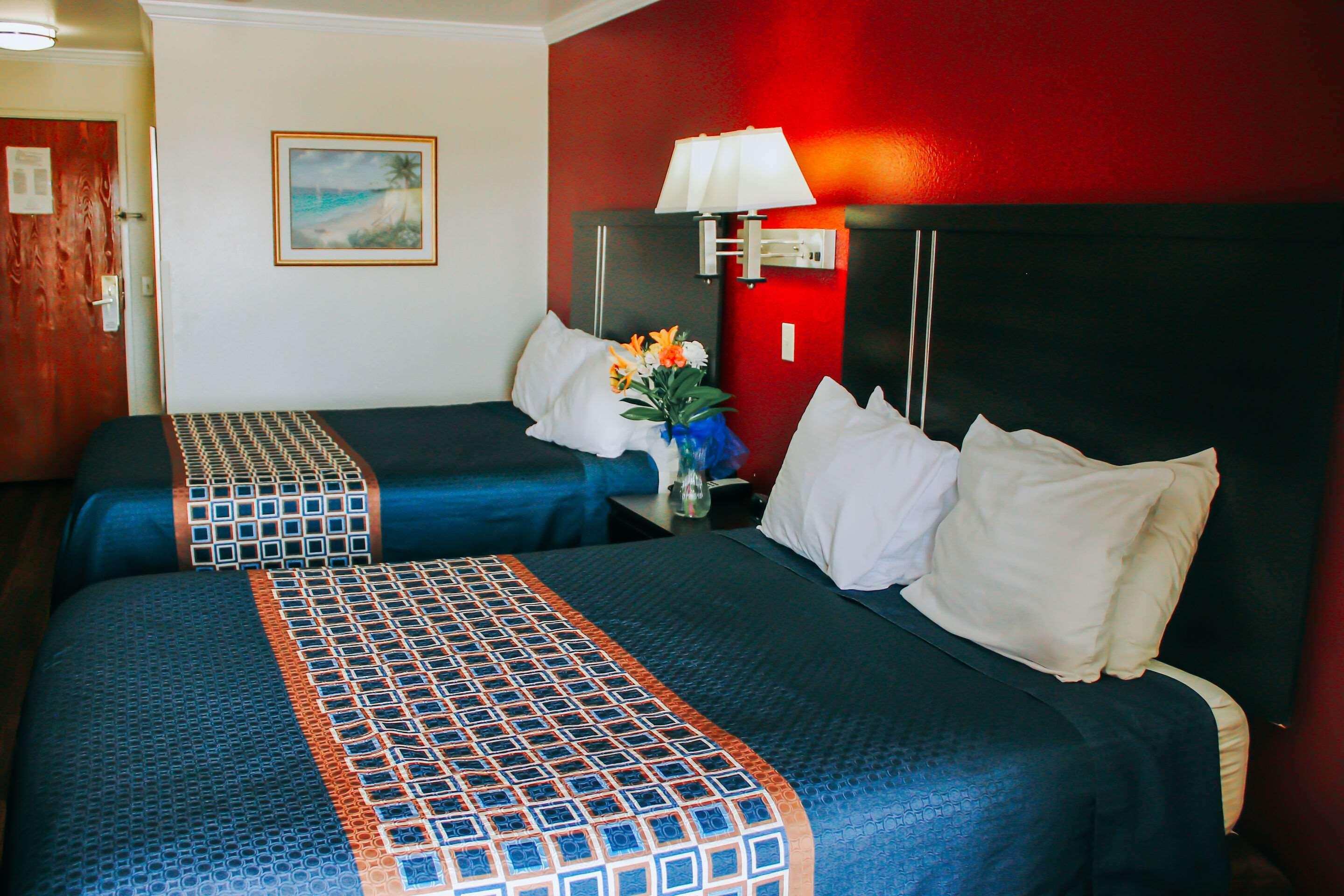 Rodeway & Hotel