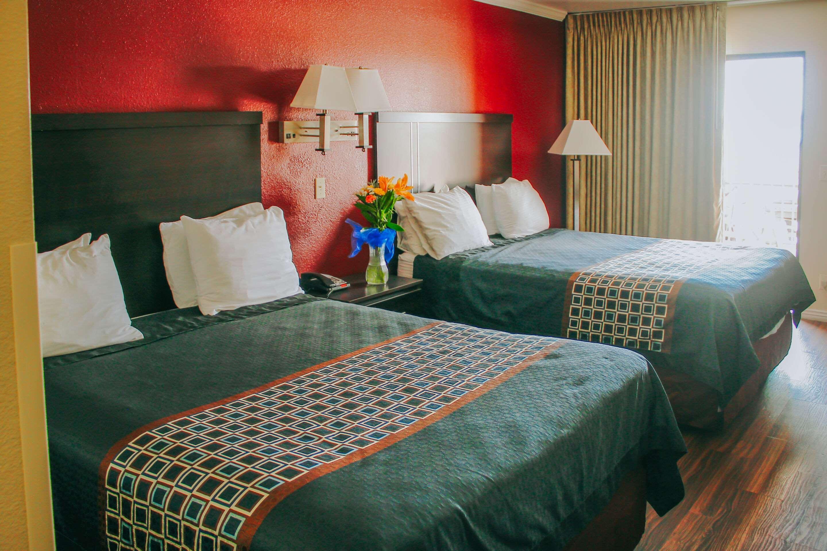 Hotel Rodeway &