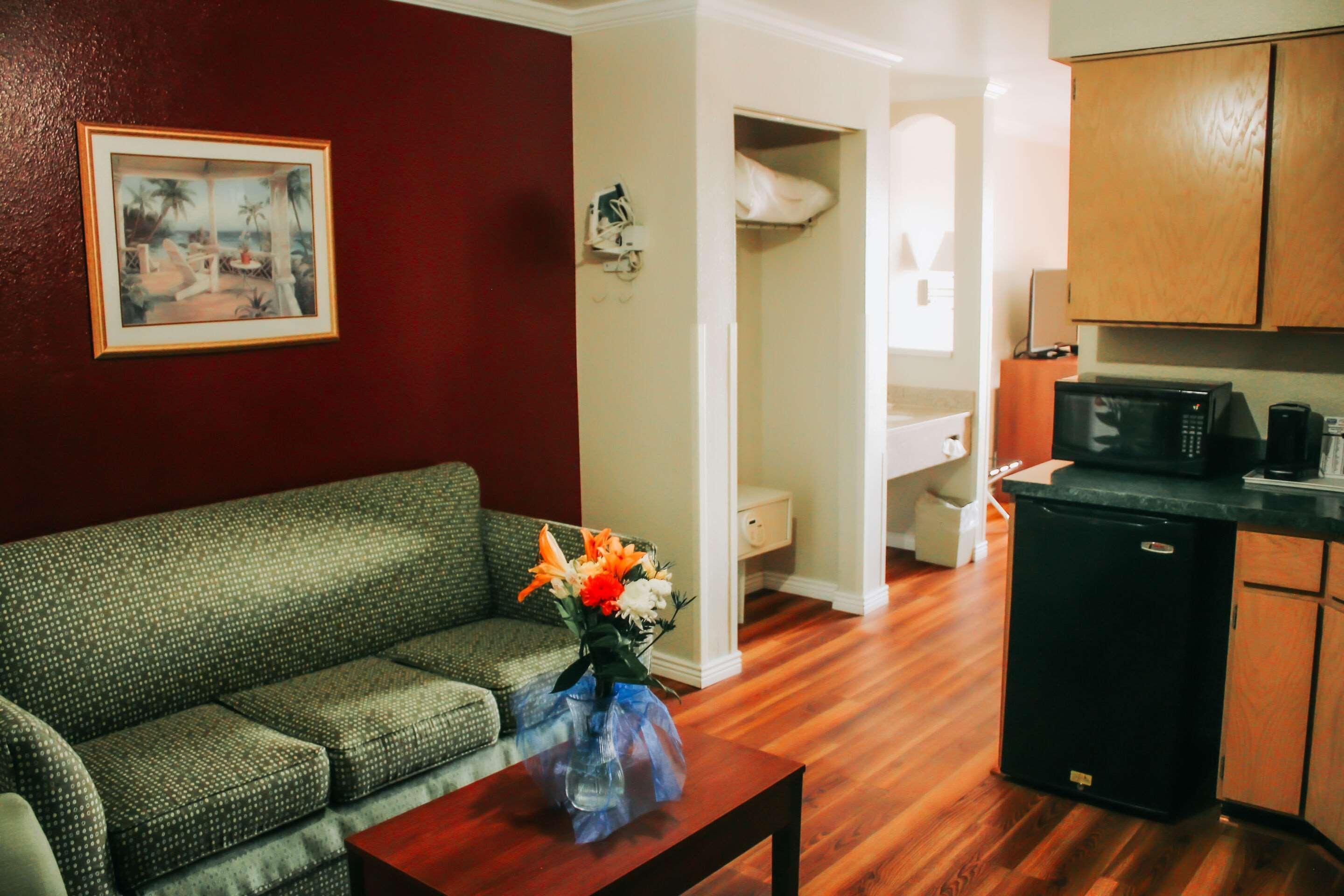 Hotel Rodeway &