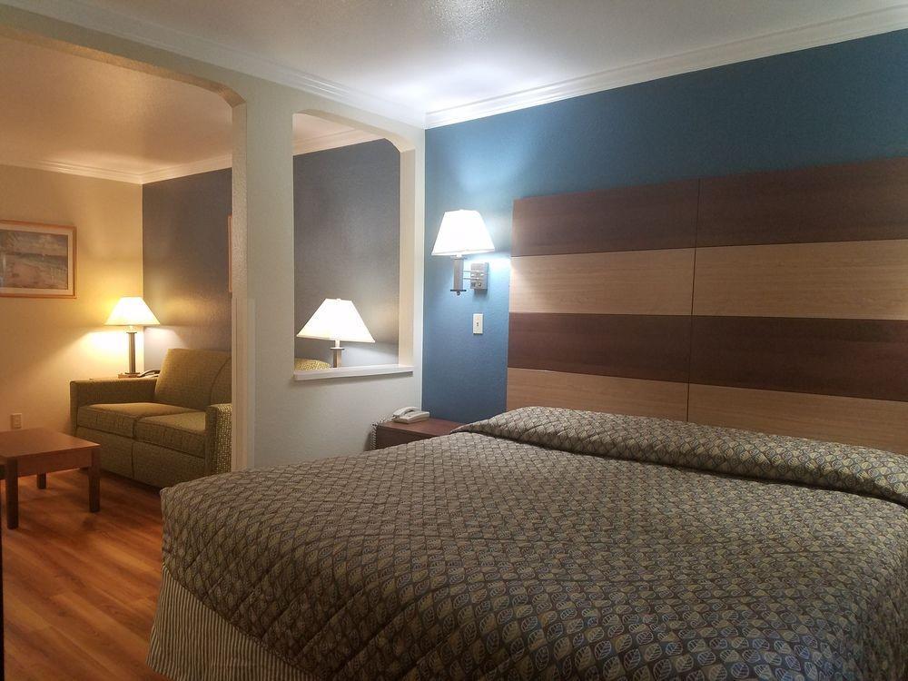 Rodeway & 3* Lake Havasu City