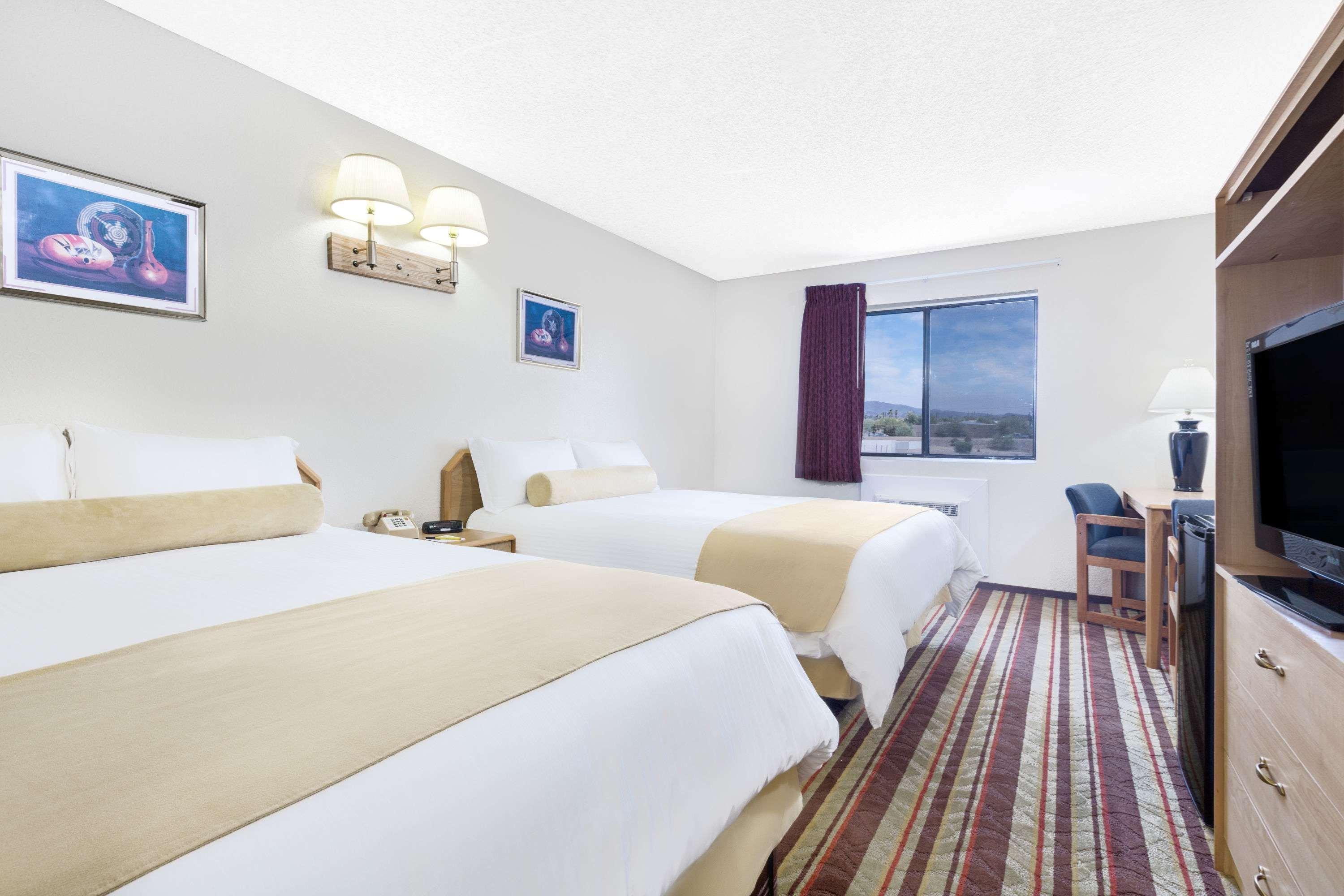 Hotel Super 8 By Wyndham Havasu