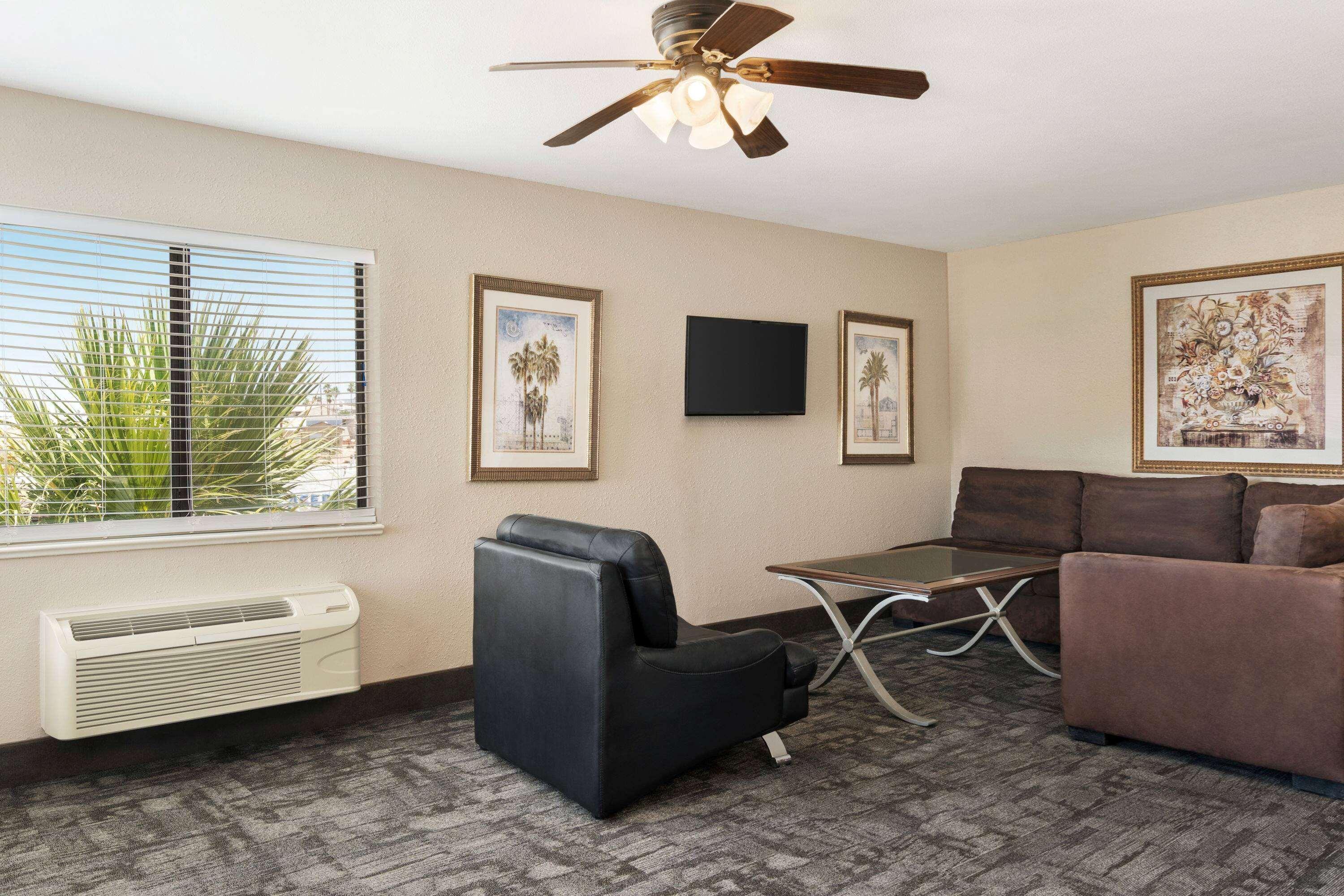 Travelodge By Wyndham Havasu Lake Havasu City