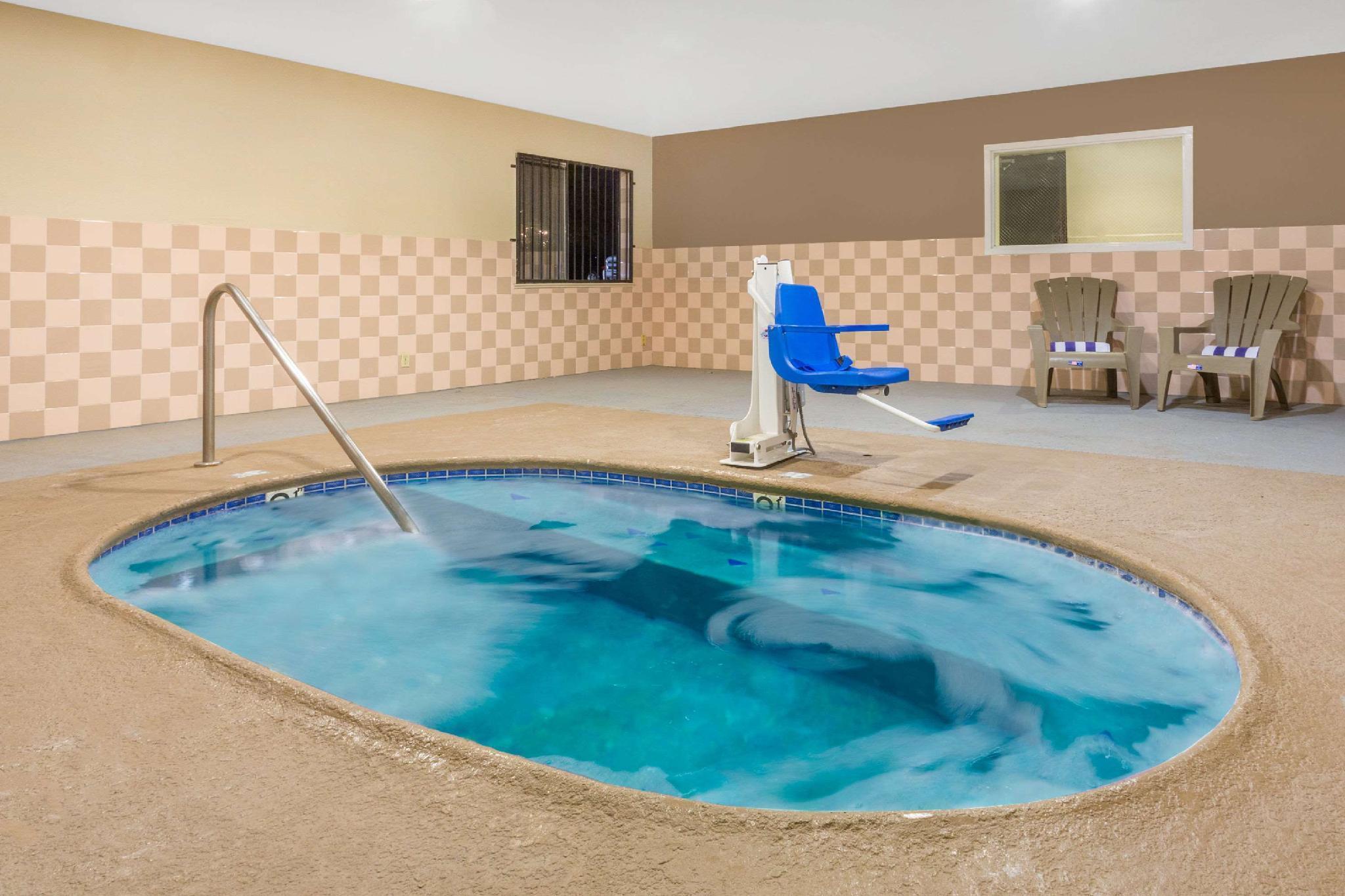Travelodge By Wyndham Havasu Motel 2*