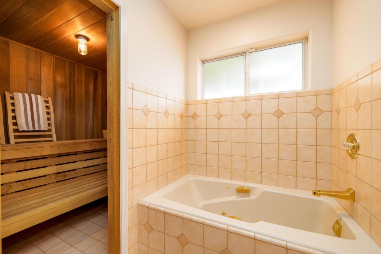 Holiday home Grand Havasu Oasis With Custom Pool & Spa!