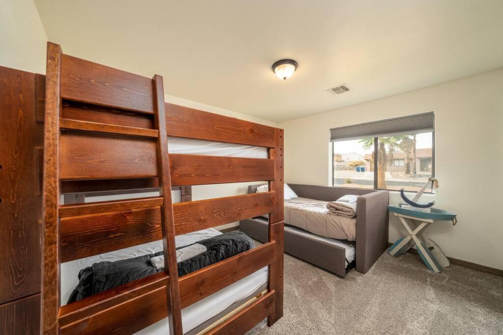 Heated Pool & - Winterhavens Oasis
