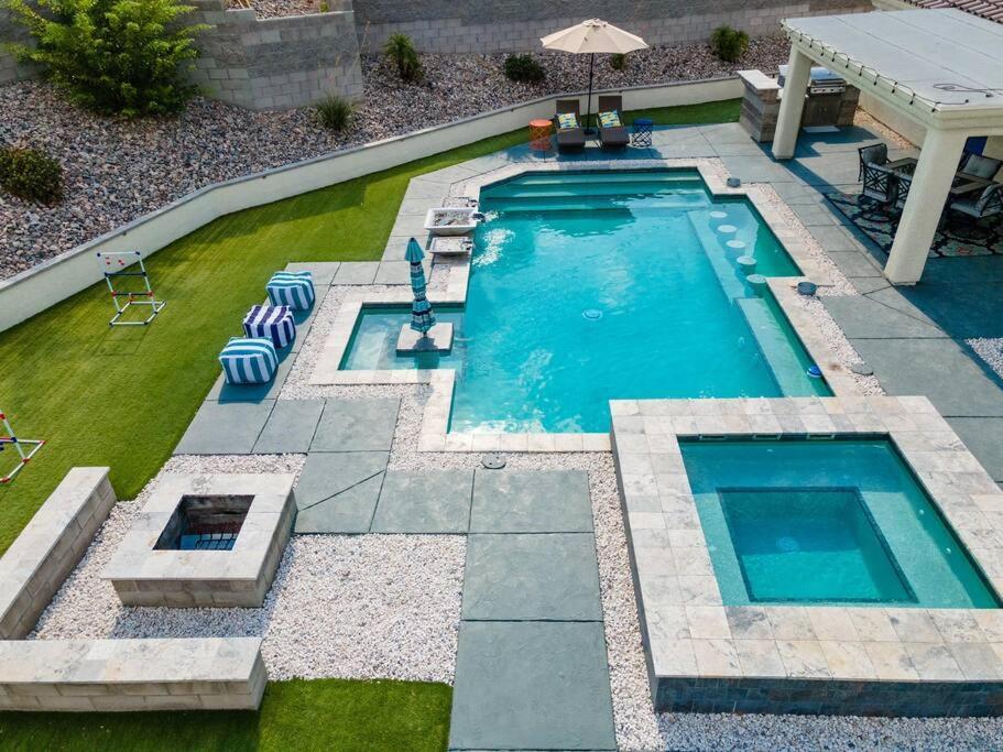 Heated Pool & - Winterhavens Oasis