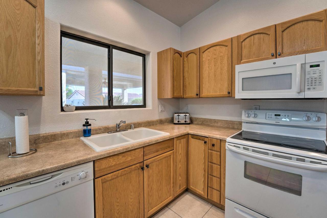 Pet-friendly Havasu Gem Pool And Game Holiday home