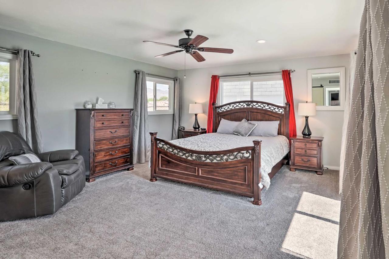 Sunny Havasu Abode With Pool And Grill! * Lake Havasu City