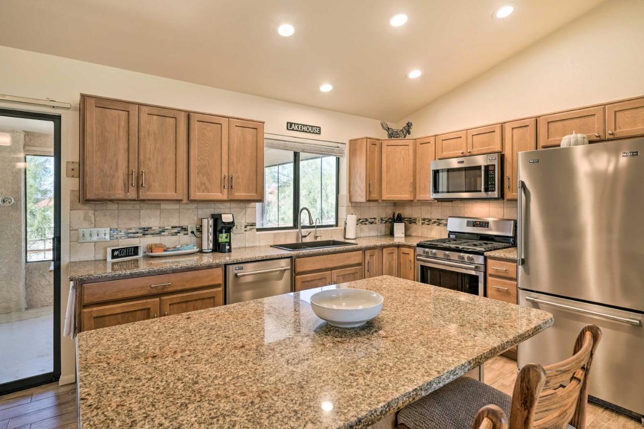 Havasu Escape With Game And Mtn Views!