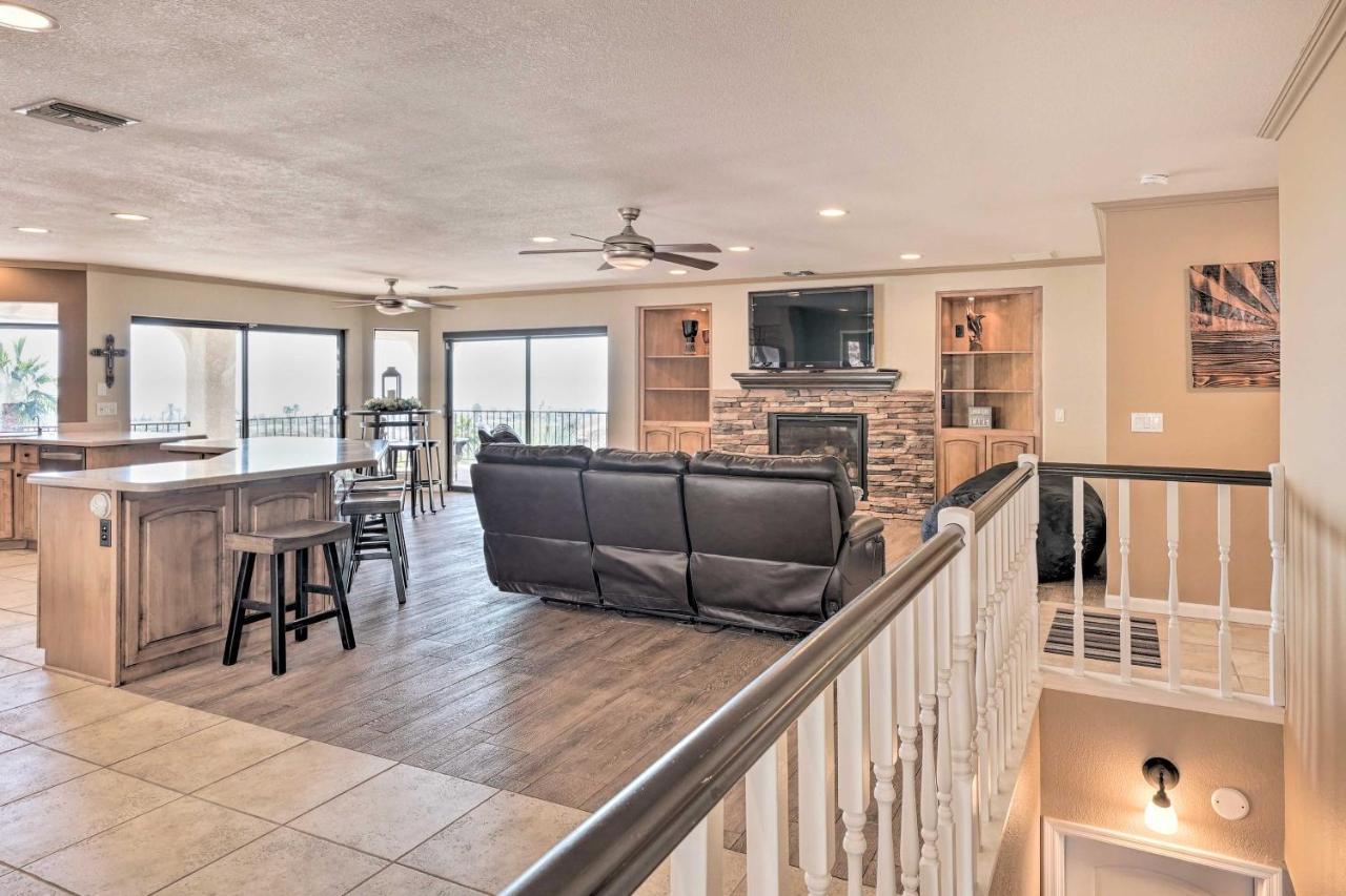Stunning Havasu Getaway With Hot Tub! *