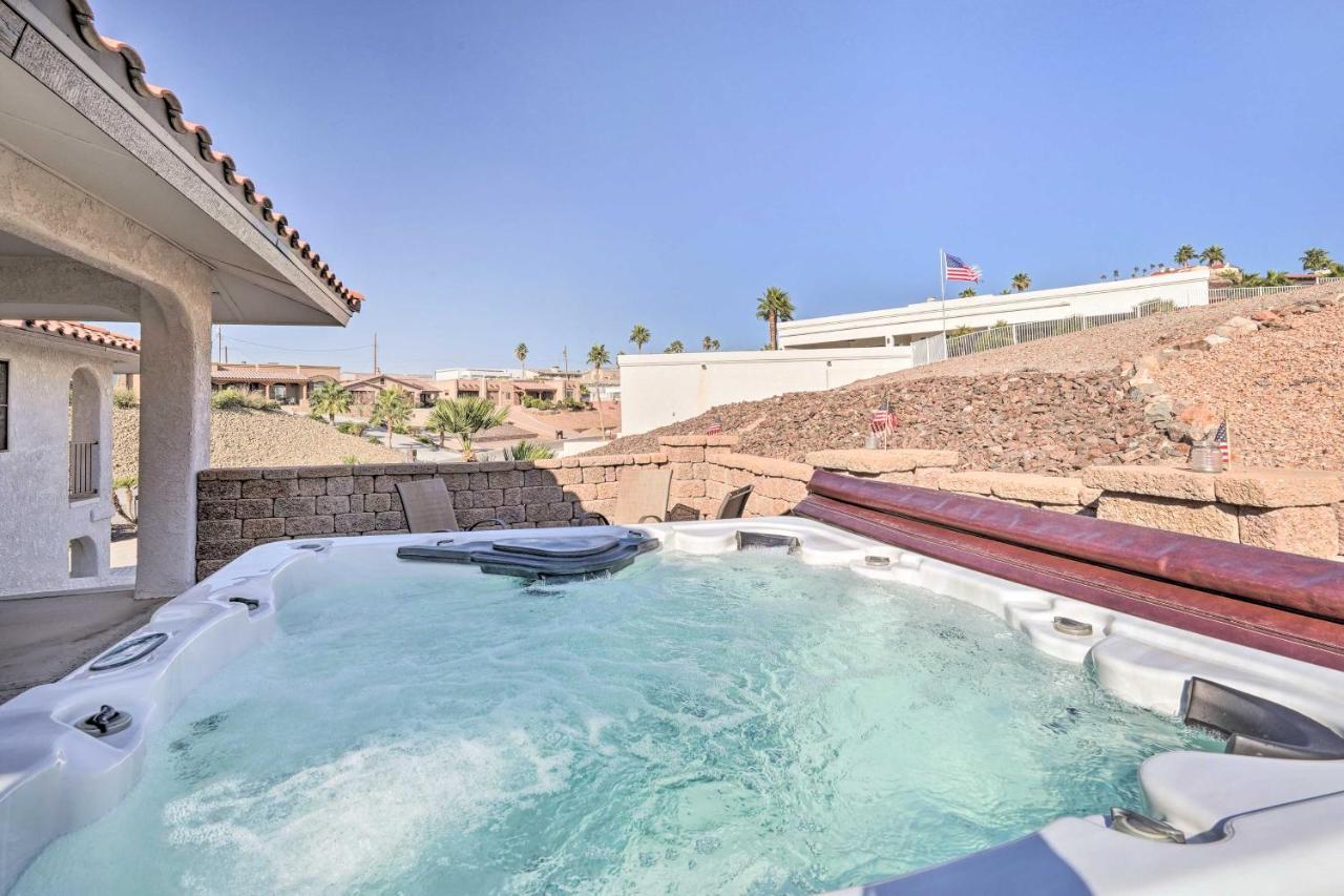 Stunning Havasu Getaway With Hot Tub!