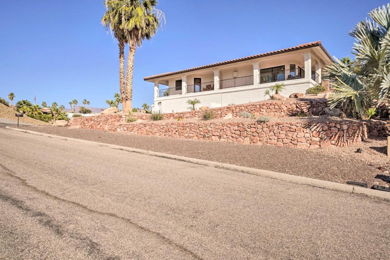 Stunning Havasu Getaway With Hot Tub! Holiday home