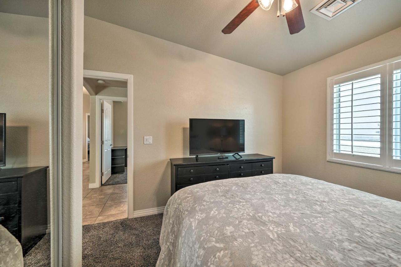 Havasu With Pool - 3 Mi To Lake! Holiday home *