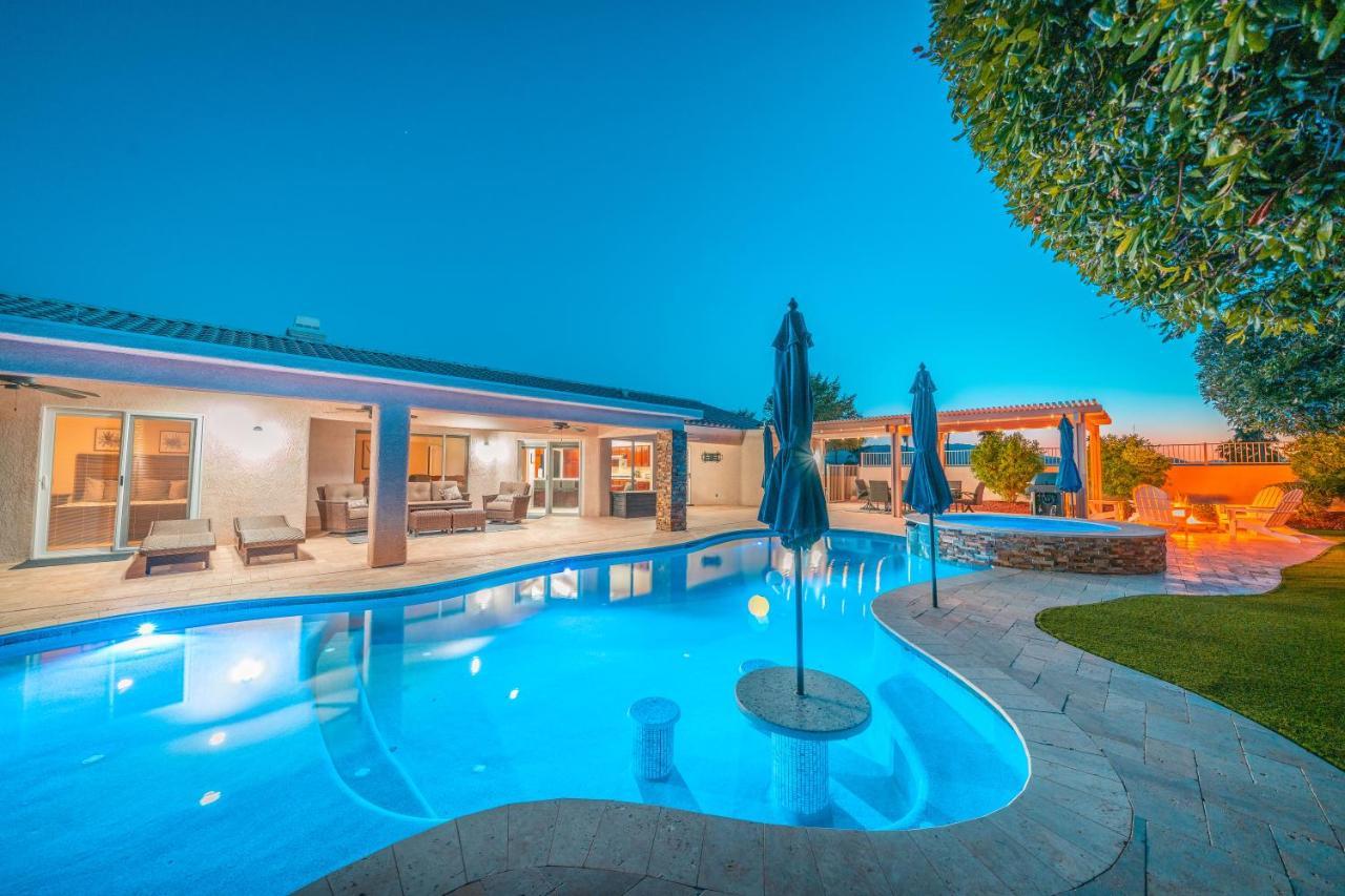 Grand Havasu Oasis With Custom Pool & Spa! Holiday home