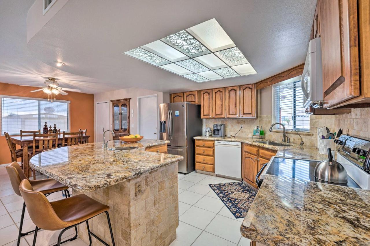Holiday home Pet-friendly Havasu Retreat With Pool! *
