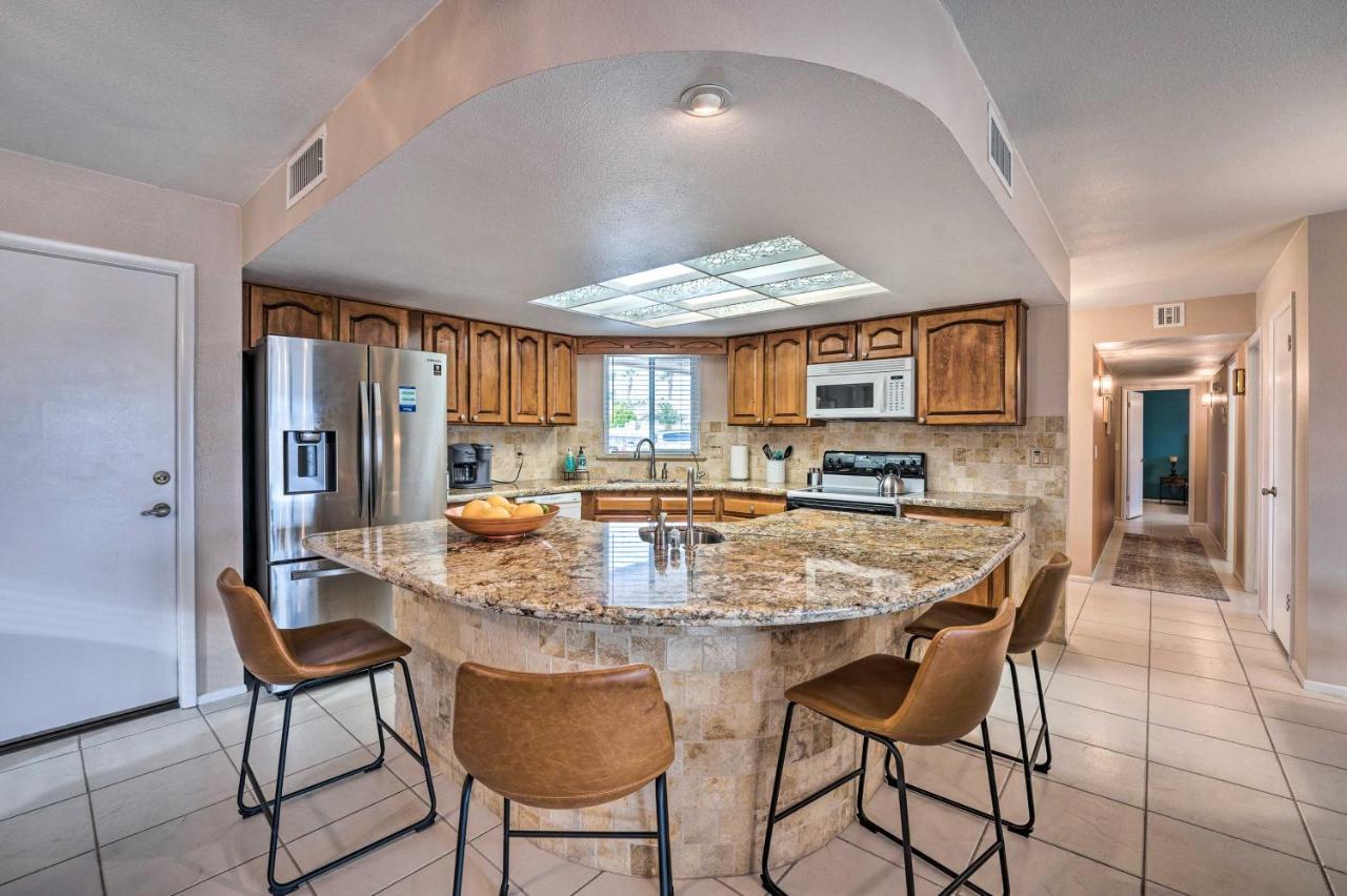 Pet-friendly Havasu Retreat With Pool! Lake Havasu City