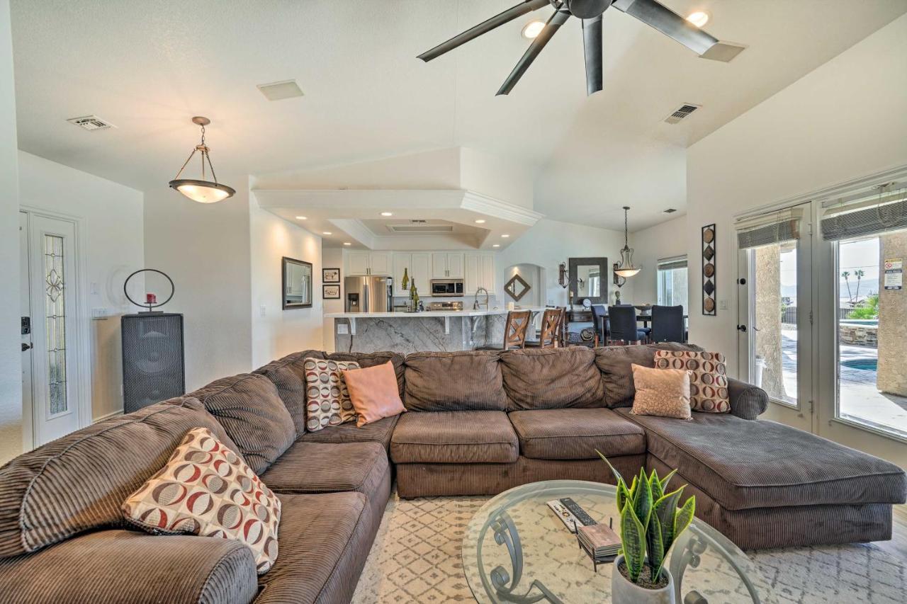 Luxe Havasu With Pool, 4 Mi To Dtwn Holiday home