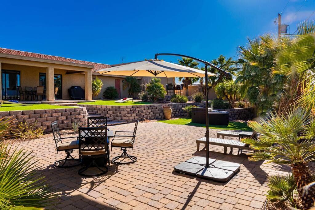 Find Me At The . Firepit . Bbq . * Lake Havasu City