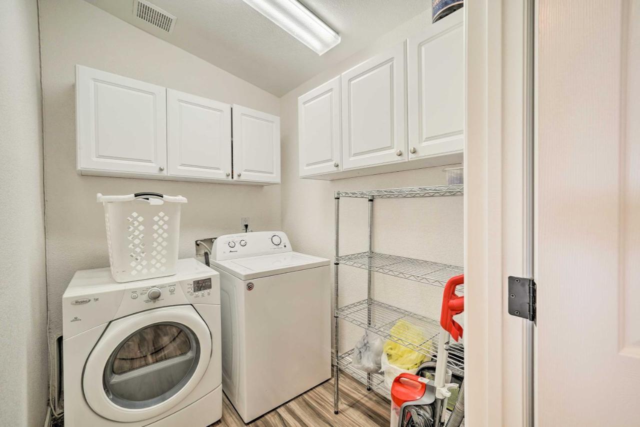 Holiday home Luxe Havasu With Pool, 4 Mi To Dtwn