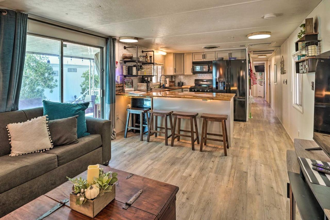 Cozy Havasu Getaway With Views! Holiday home *