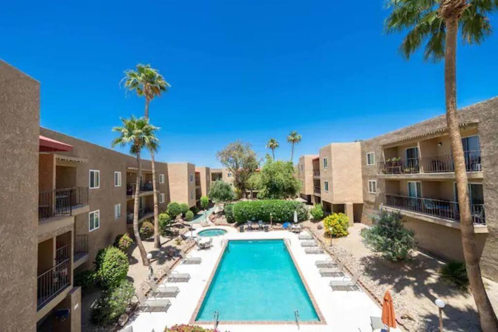 Pool King Suite-walk To Dt & Lake! Apartment *