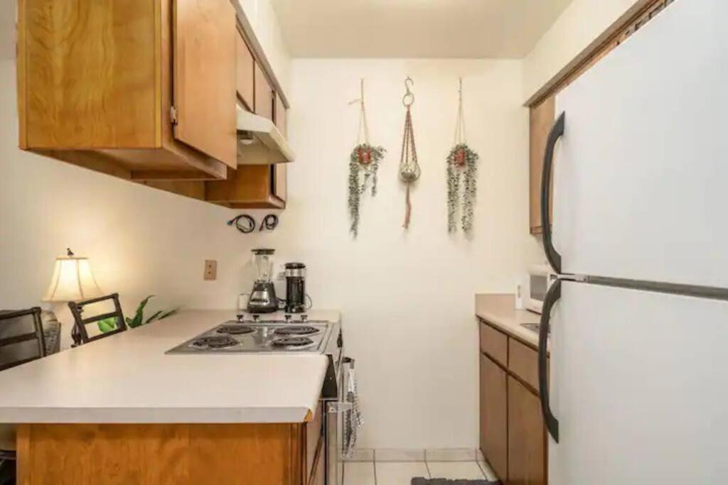 Pool King Suite-walk To Dt & Lake! * Lake Havasu City