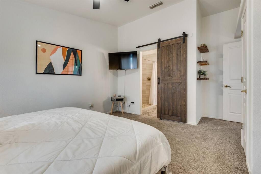 Family Friendly W/ Backyard Games, Rv Parking