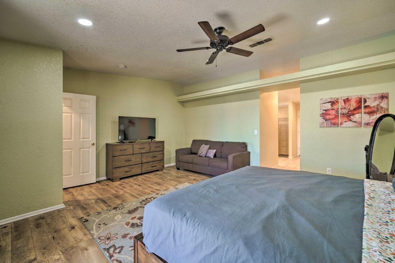 Family-friendly Havasu Getaway With Deck And Pool Holiday home Lake Havasu City