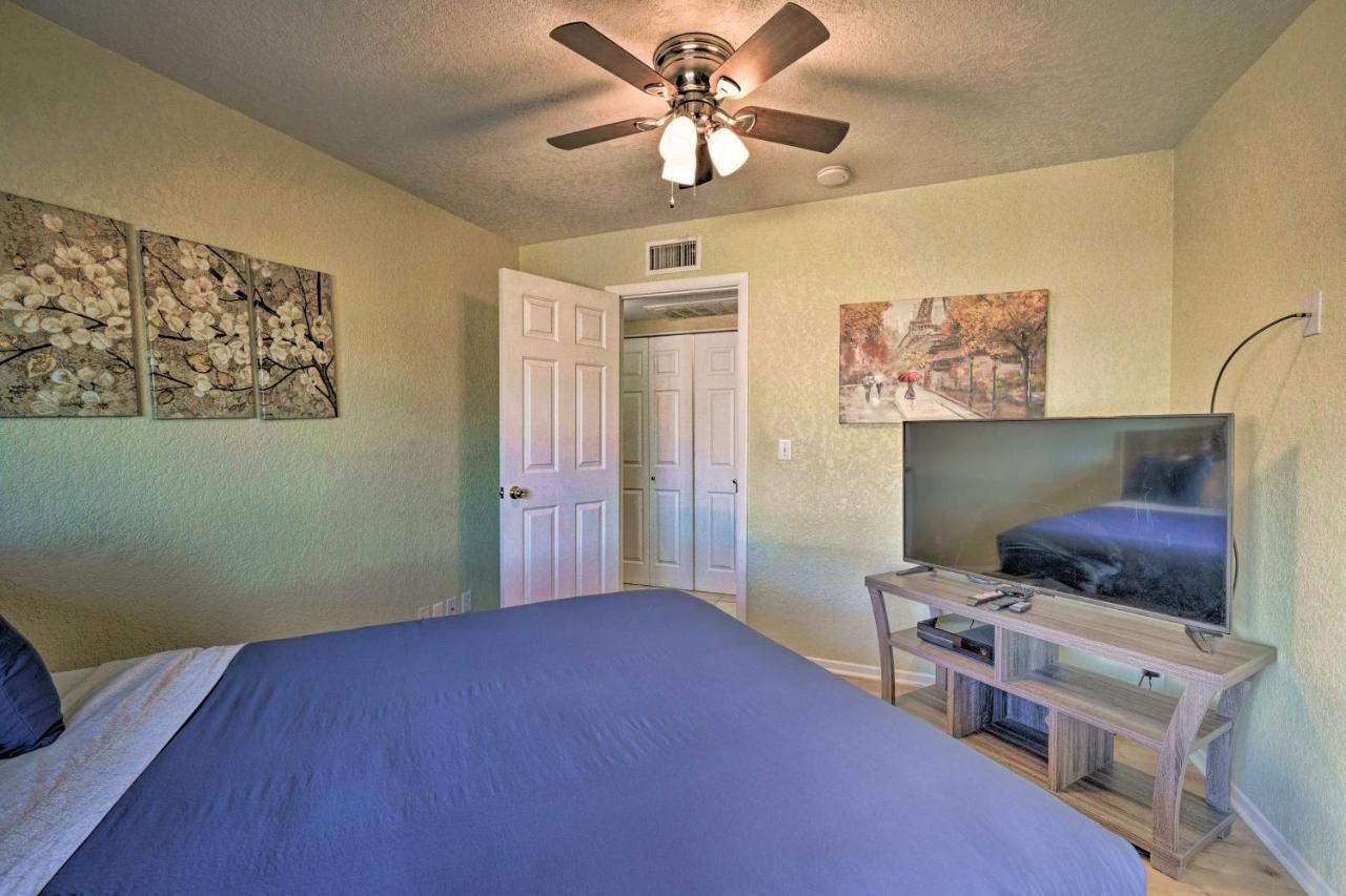 Family-friendly Havasu Getaway With Deck And Pool