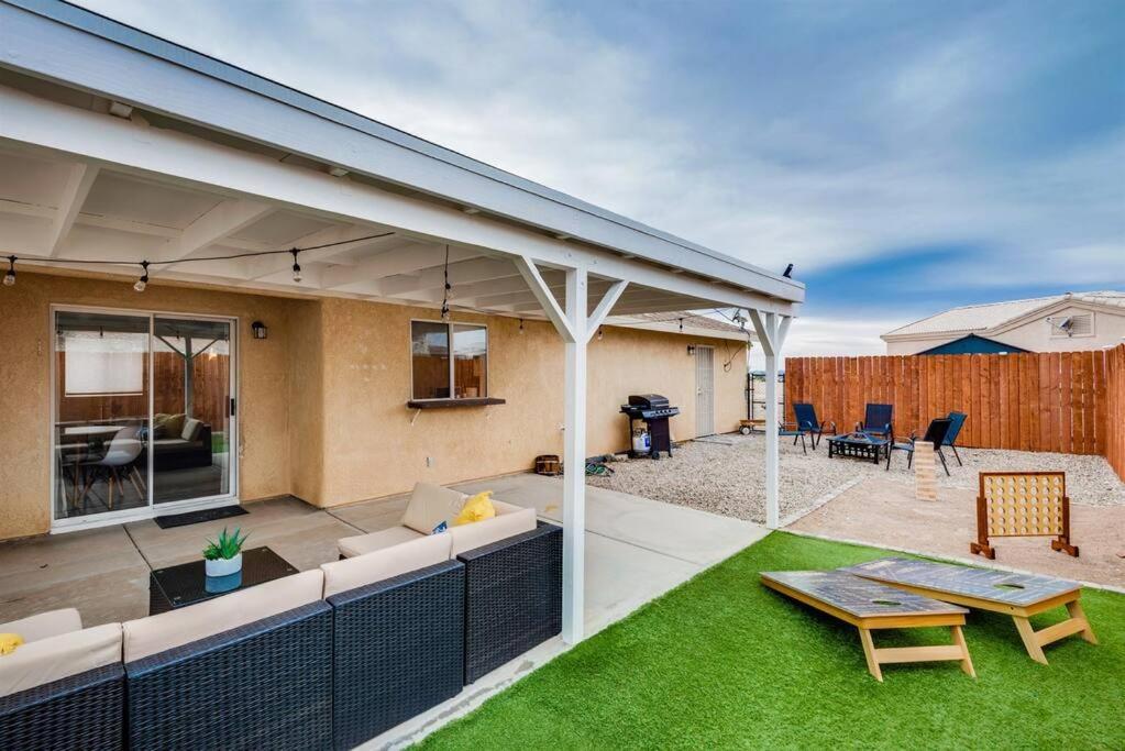 Holiday home Family Friendly W/ Backyard Games, Rv Parking Lake Havasu City